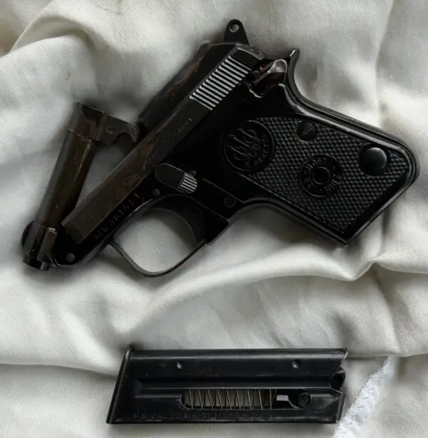 Beretta 950 BS Left Chamber Side View