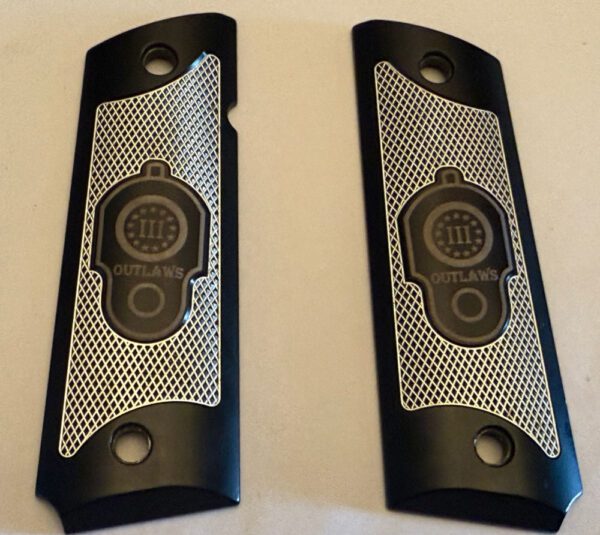 Colt 1911 Outlaw Pistol Grips