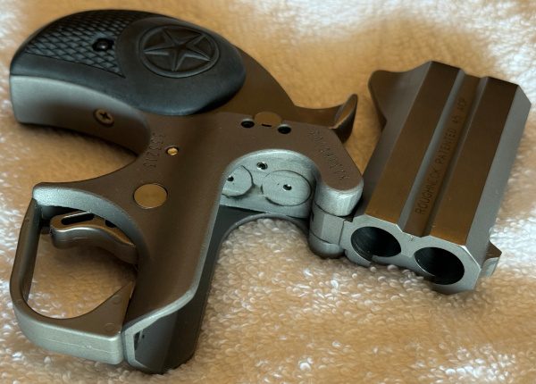 Bond Arms Roughneck .45 ACP Derringer Bond Arms Roughneck .45 acp