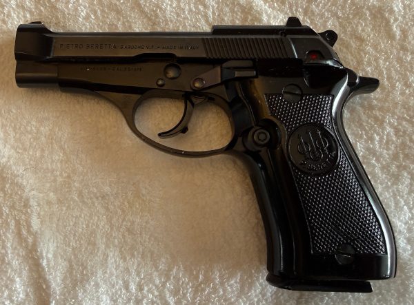 Pietro Beretta Model 84BB Pietro Beretta 84BB