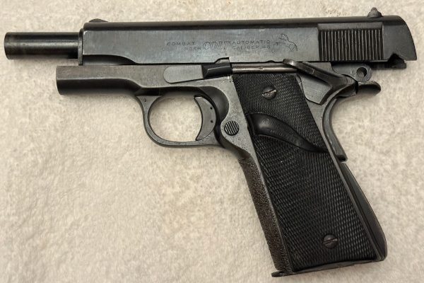 Colt 1911 .45 ACP Combat Commander - Blued Finish Colt Combat Commander 1911 .45 ACP