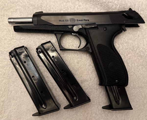 Steyr Selbstladepistole GB Steyr GB 9mm Pistol