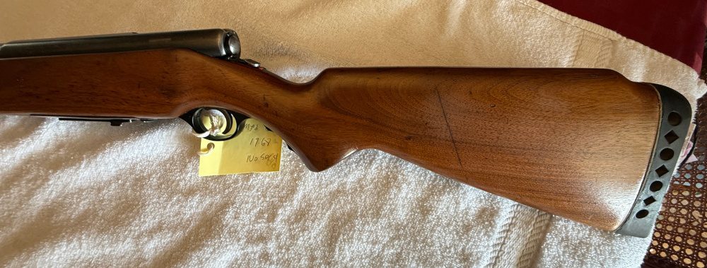 O.F. MOSSBERG MODEL 190 16GA 26 INCH " BARREL Mossberg Model 190 Shotgun
