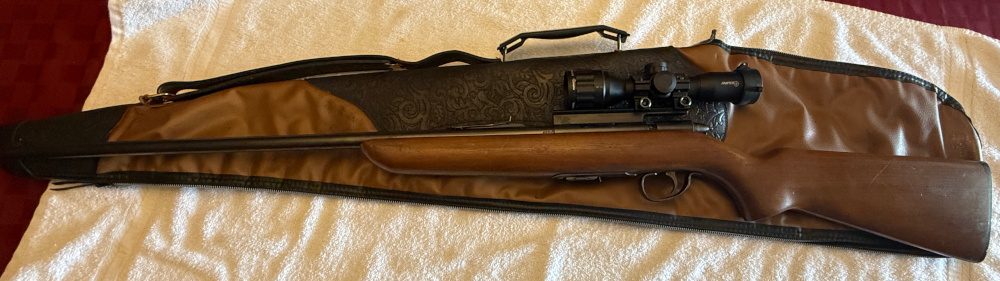 REMINGTON SCOREMASTER MODEL 511 .22 CALIBER with Sniper Scope Remington Scoremaster 22 LR with Scope