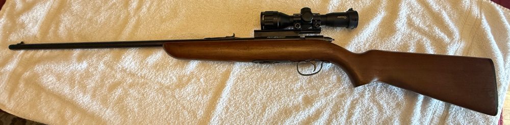 REMINGTON SCOREMASTER MODEL 511 .22 CALIBER with Sniper Scope Remington Scoremaster 22 LR with Scope