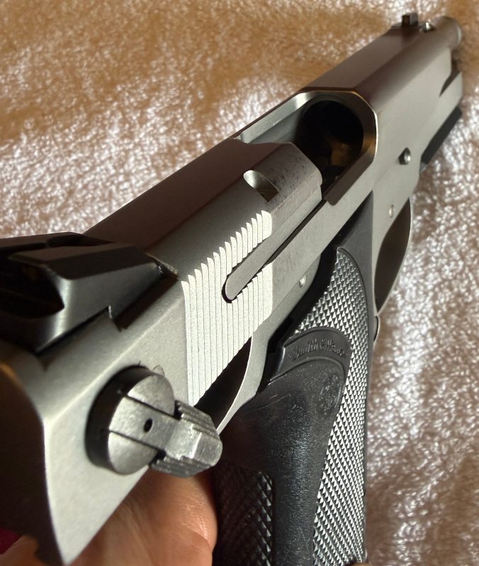 Smith & Wesson 4566TSW .45 ACP Tactical Pistol Smith & Wesson 4566TSW Tactical .45 Pistol