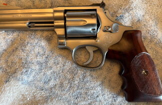 Smith & Wesson 686-4 .357 Magnum Revolver