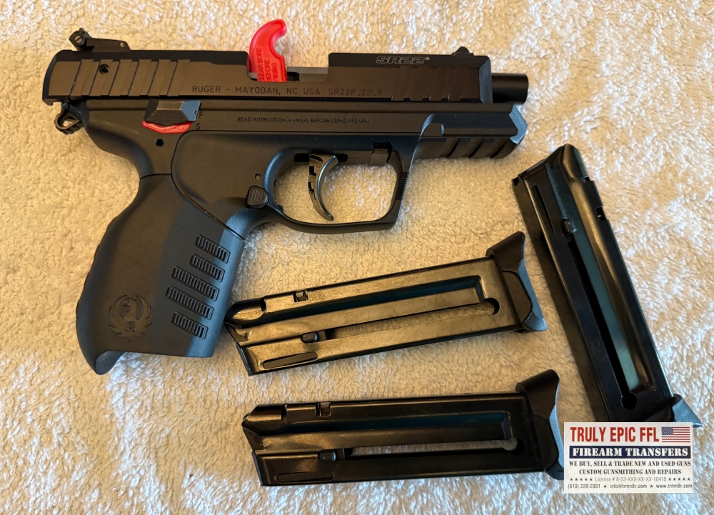 Ruger SR22 .22 Cal Semi Auto Pistol - Like New Condition Ruger SR22 .22 Cal Semi Auto Pistol
