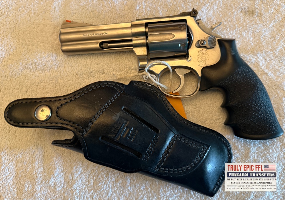 Smith & Wesson .357 Magnum - Great Looking Revolver Smith & Wesson .357 Magnum
