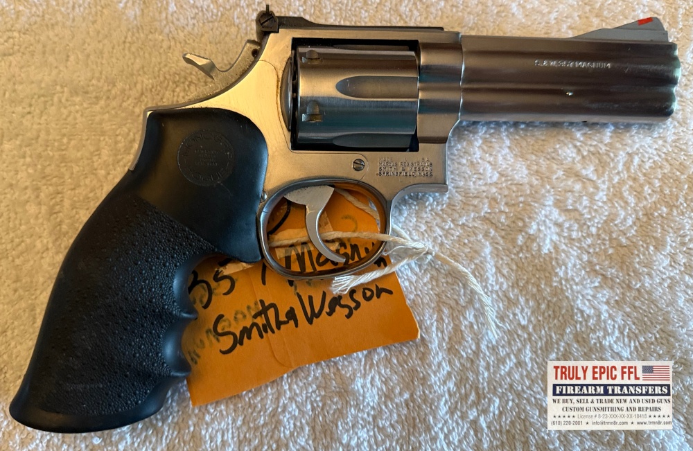 Smith & Wesson .357 Magnum - Great Looking Revolver Smith & Wesson .357 Magnum