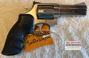 Smith & Wesson .357 Magnum - Great Looking Revolver Smith & Wesson .357 Magnum