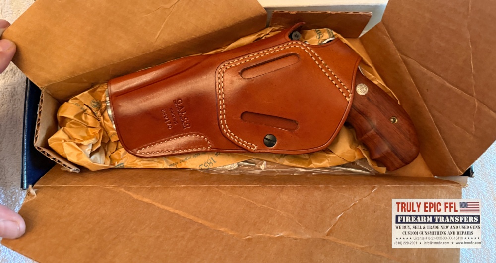 Smith & Wesson 10mm Revolver - Great Condition Smith & Wesson Model 610 10mm Revolver