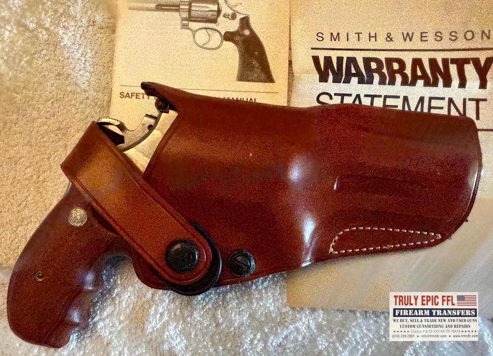 Smith & Wesson 10mm Revolver - Great Condition Smith & Wesson Model 610 10mm Revolver